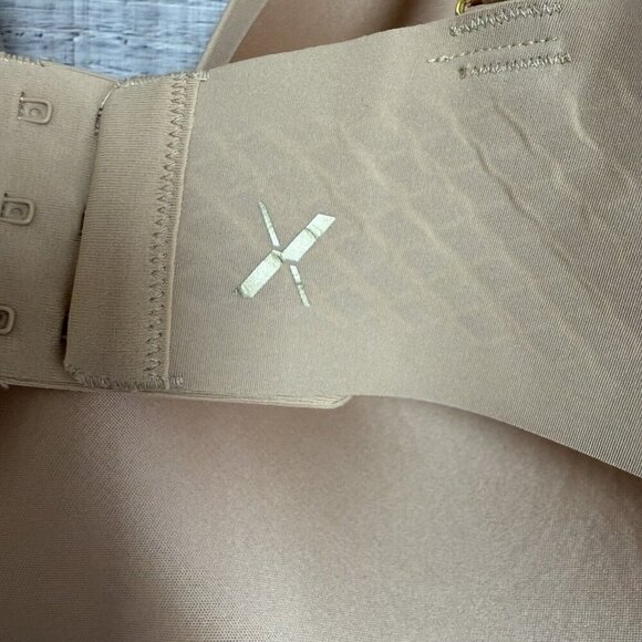 Knix Wing Woman Nude Contour Bra Women’s Size 8 Full coverage Wirefree Bra - Picture 5 of 7